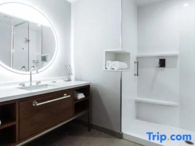 Courtyard by Marriott Downtown - 53