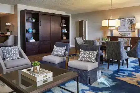 Renaissance Dallas - 80