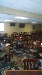 Barrington & Suites - 23