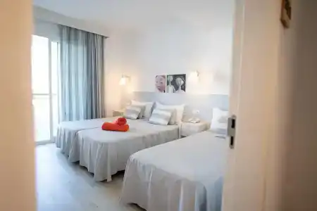 30 Degrees - Pineda Splash - 47