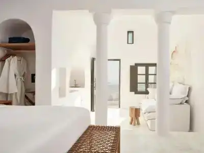 Astra Suites - 226