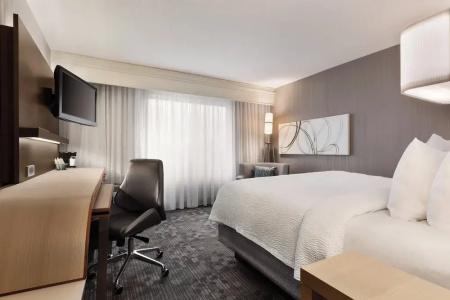 Courtyard by Marriott - 45