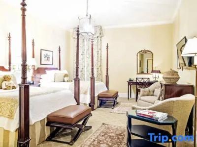 Planters Inn - - 82
