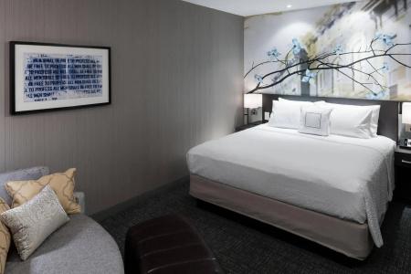 Courtyard by Marriott Downtown - 6
