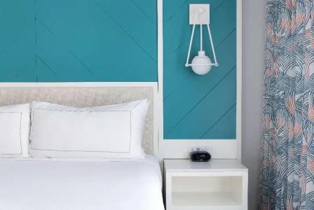 DoubleTree Suites by Hilton - 37