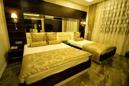 Venus Suite - 31