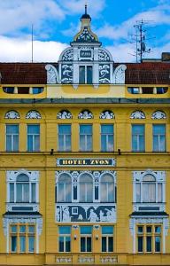 Zvon Design Suites - 50