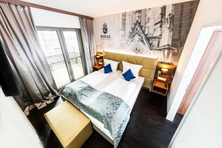 Best Western Plus Royal Suites - 59