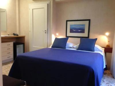 Mare Nostrum Petit Hôtel - 47