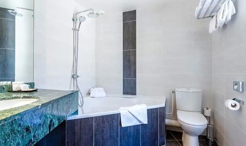 Best Western Plus Opéra Batignolles - 38