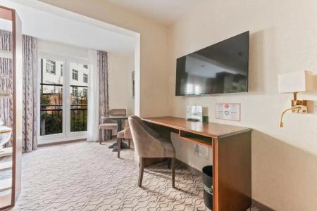 Advastay By King's - 68