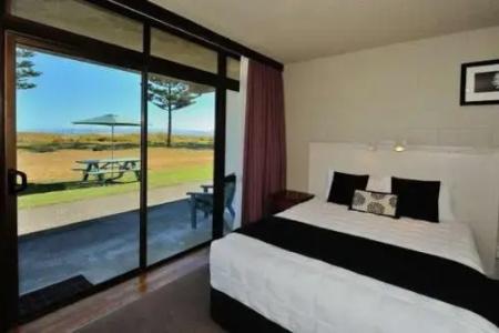 Whispering Sands Beachfront - 43