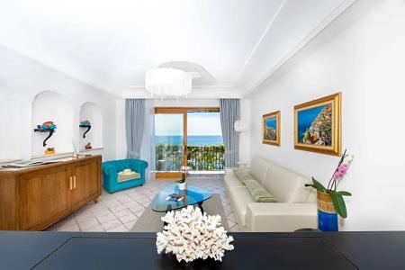 Eden Roc Suites - 226