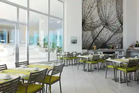 Krystal Urban Cancun Centro - 24