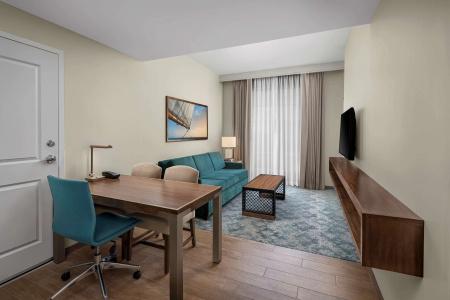 Embassy Suites by Hilton Charleston Harbor Mt. Pleasant - 3