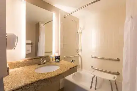 Wingate by Wyndham - Universal Studios and Convention Center - 7
