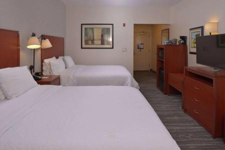Hampton Inn and Suites North-Airport - 4