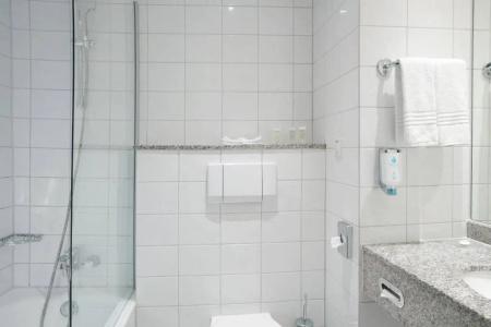 Courtyard by Marriott Dresden - 58