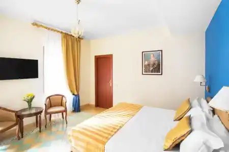Piazza Di Spagna - 110