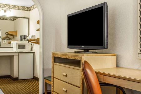 Stanford Motor Inn - 42