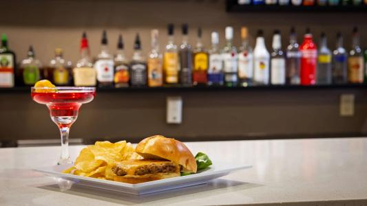 Best Western Plus Airport - Kci East - 10
