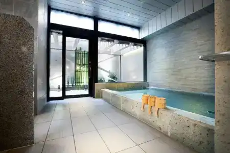 Courtyard by Marriott Osaka Honmachi - 20