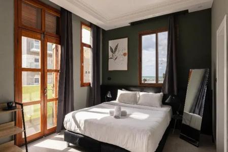 Residence Suites - 87