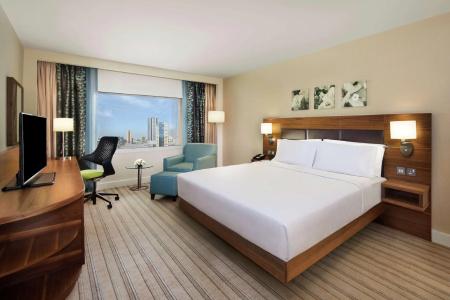Hilton Garden Inn Ras Al Khaimah - 25