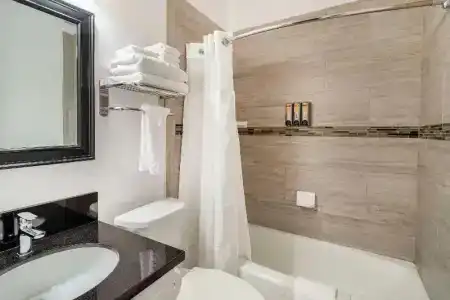 Best Western Plus - 168