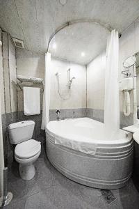 Relax Comfort Suites - 48