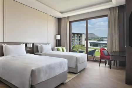 JW Marriott Bengaluru Prestige Golfshire Resort & Spa - 5
