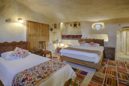 Tulip Cave Suites - 133