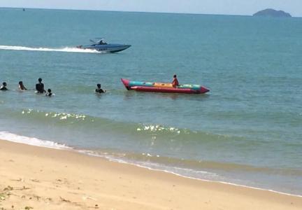 Ruen Thai Rim Haad - 15