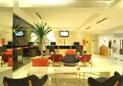 & Residences Riverview Kuta - Associated Harris - 2