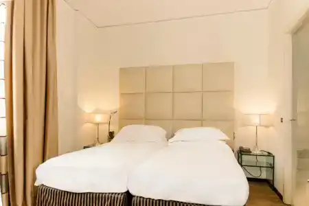 Cosmopolitan - 3