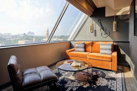 Loews Vanderbilt - 90