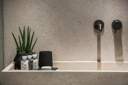Canale & Suites - 124