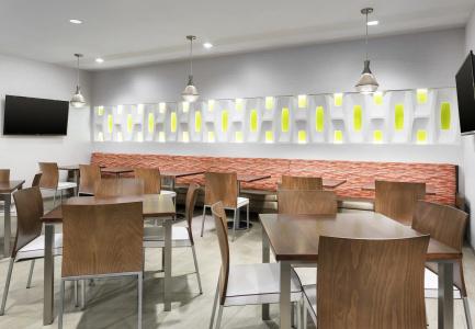 SpringHill Suites by Marriott San Diego Mission Valley - 26