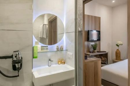Golden Tulip Cannes De Paris - 65