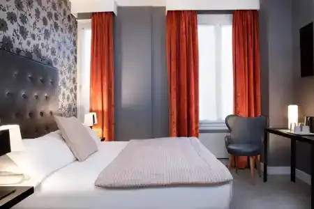 Hôtel Plaza Étoile - 46
