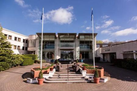 The Stormont - 50