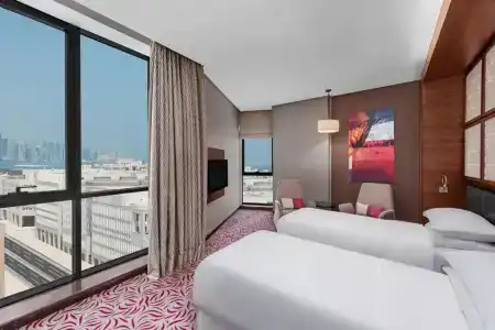 Four Points by Sheraton - 34