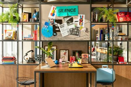 Moxy Utrecht - 21