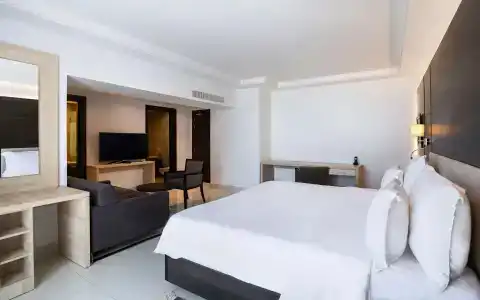 Radisson - 6