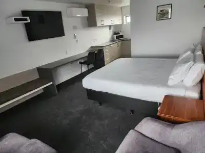 Auto Lodge - 30