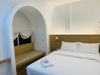 Oyo 753 Atnest Hostel - 3