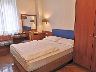 Adria - 5
