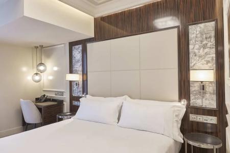 Doubletree By Hilton a Coruña - 26