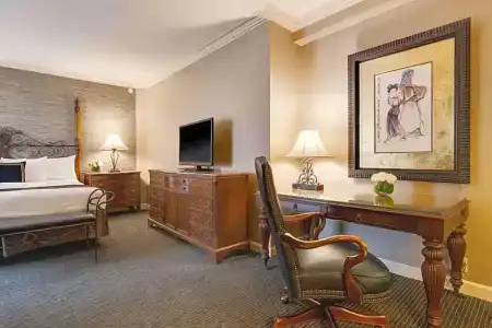 The Whitehall - 60