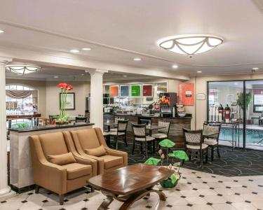 Comfort Inn Indianapolis South I-65 - 19